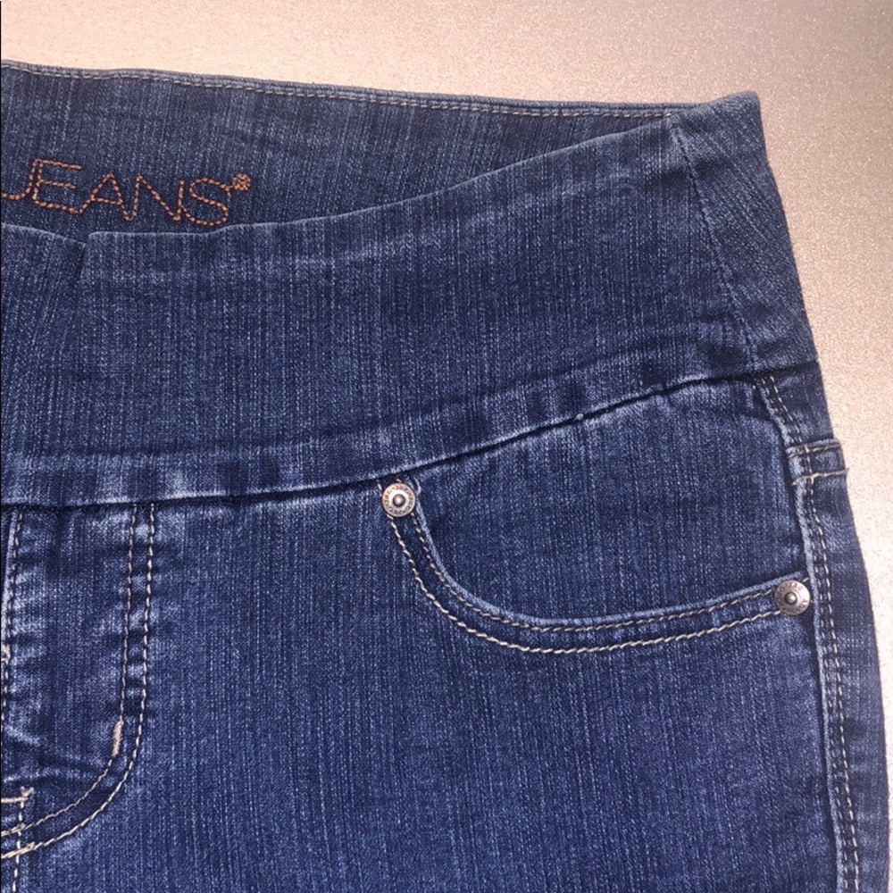 High-Rise Bootcut Jeans- JAG